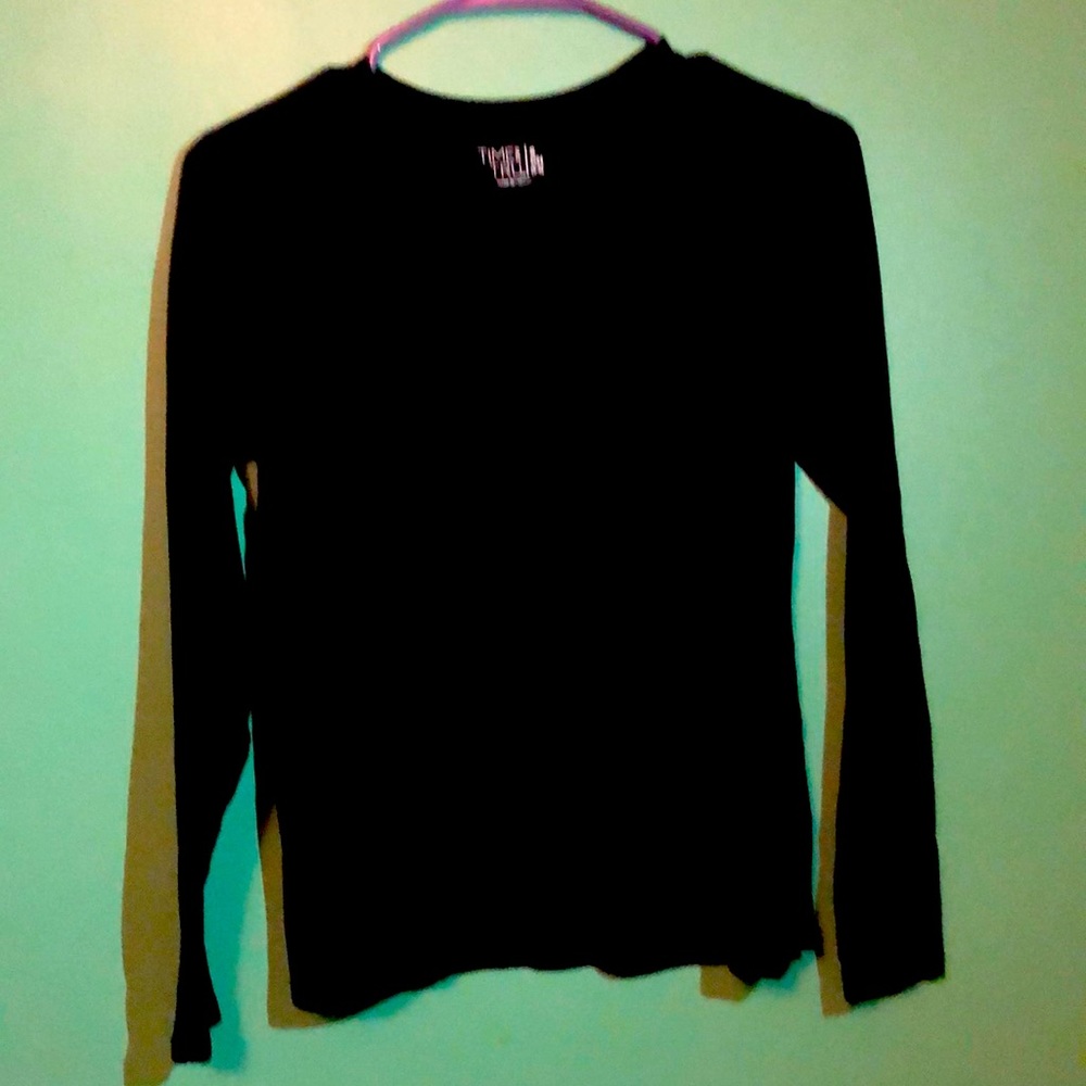 Black tee shirt